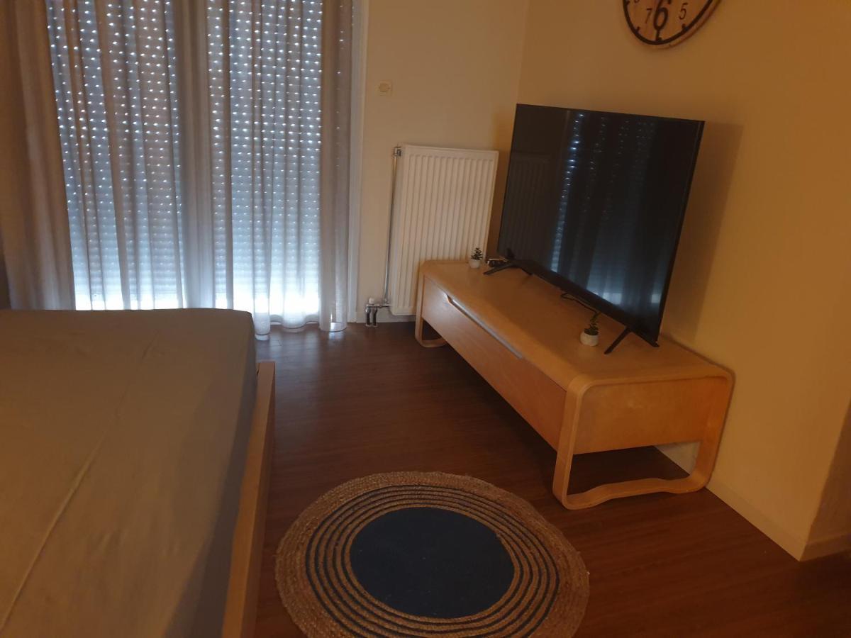 A Pleasent Small -Studio Close To The Port Of Wolos Zewnętrze zdjęcie